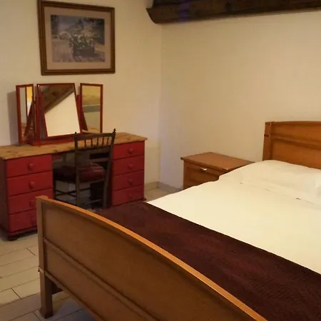 24h Le Mans - Les Haies Gite, Near Le Mans Circuit Dom wakacyjny Coulans-sur-Gée