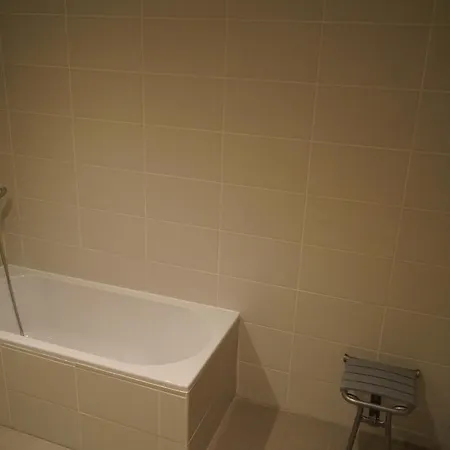 Dom wakacyjny 24h Le Mans - Les Haies Gite, Near Le Mans Circuit Coulans-sur-Gée