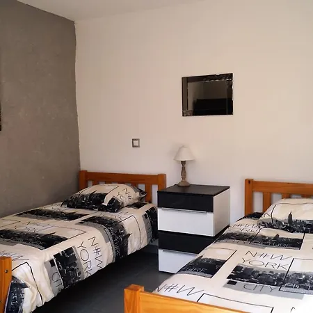 Dom wakacyjny 24h Le Mans - Les Haies Gite, Near Le Mans Circuit