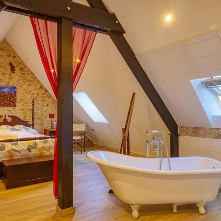 Dom wakacyjny 24h Le Mans - Les Haies Gite, Near Le Mans Circuit *