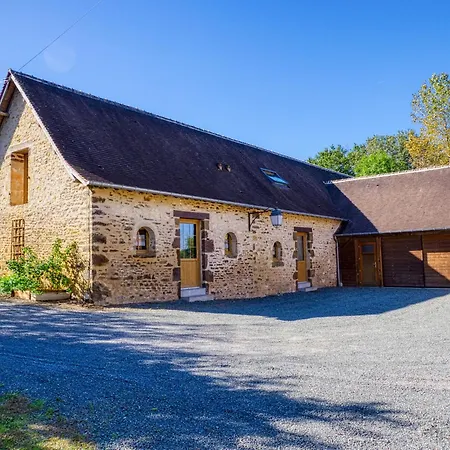 Dom wakacyjny 24h Le Mans - Les Haies Gite, Near Le Mans Circuit *