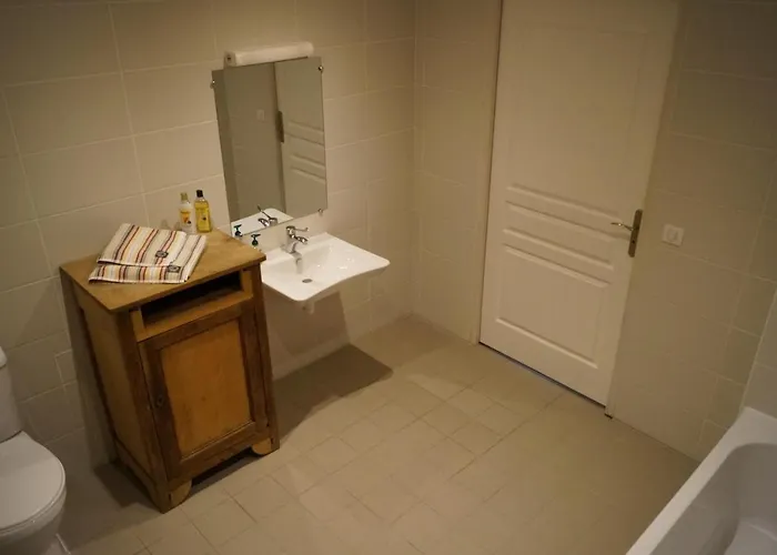 24h Le Mans - Les Haies Gite, Near Le Mans Circuit Casa de Férias