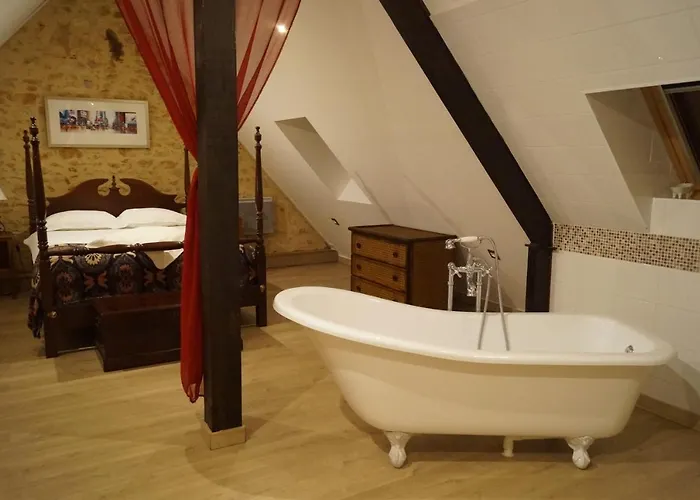 24h Le Mans - Les Haies Gite, Near Le Mans Circuit Casa de Férias Coulans-sur-Gée