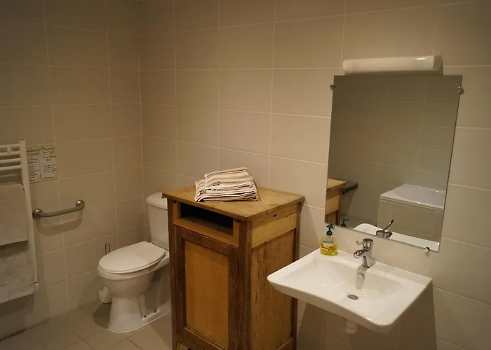 24h Le Mans - Les Haies Gite, Near Le Mans Circuit Casa de Férias