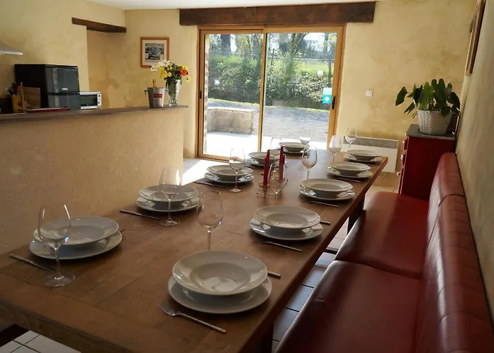 24h Le Mans - Les Haies Gite, Near Le Mans Circuit Casa de Férias