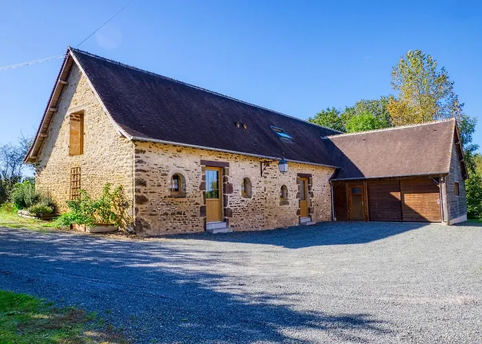 Casa de Férias 24h Le Mans - Les Haies Gite, Near Le Mans Circuit *